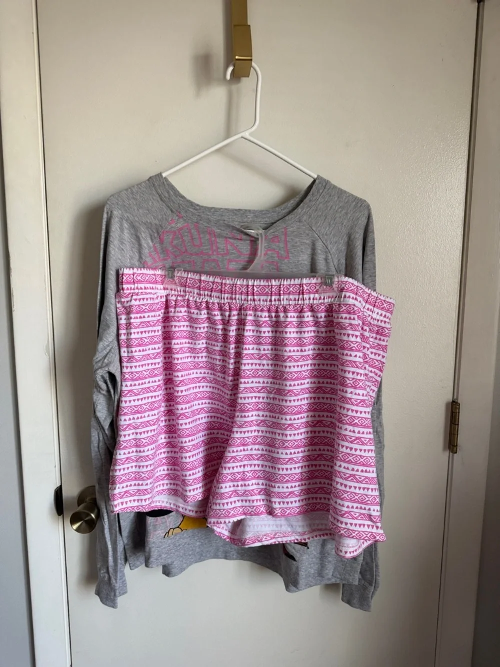 Disney Gray and Pink The Lion King Graphic Pajama Set - Picture 2 of 4